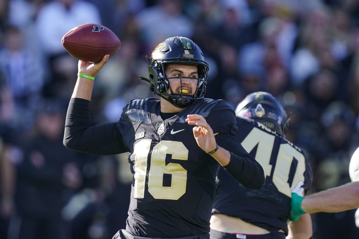 Aidan O'Connell, QB, Sr., PUR